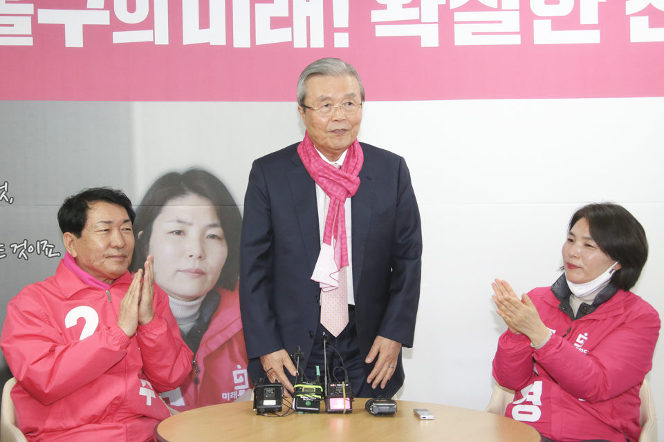 제목 노출 영역입니다 이미지