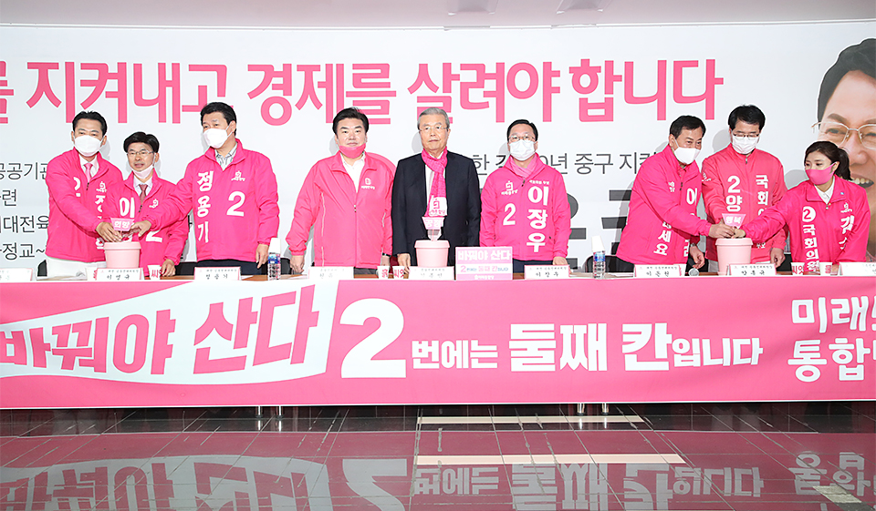 제목 노출 영역입니다 이미지