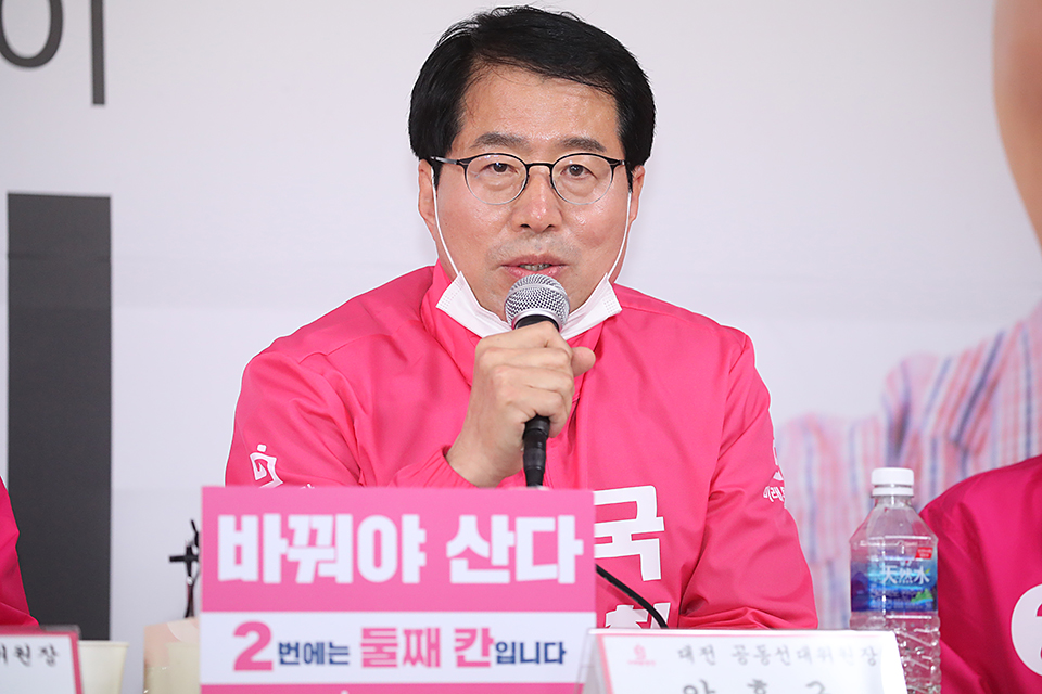제목 노출 영역입니다 이미지