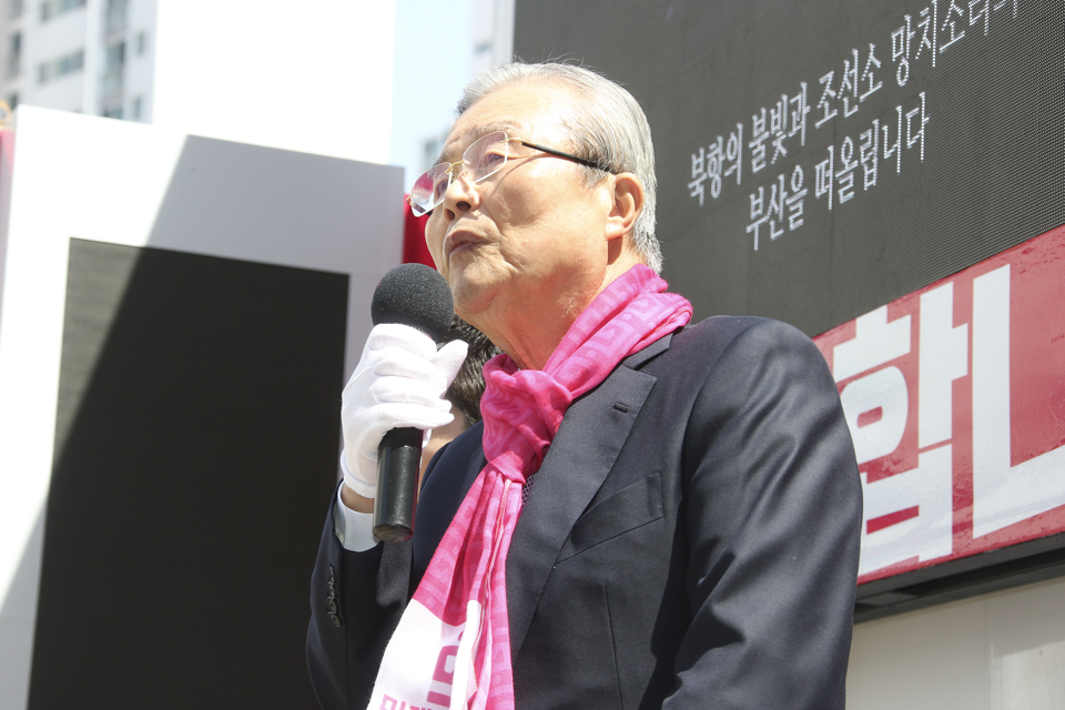 제목 노출 영역입니다 이미지