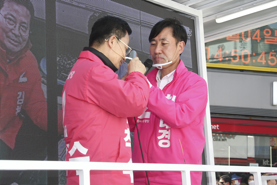 제목 노출 영역입니다 이미지