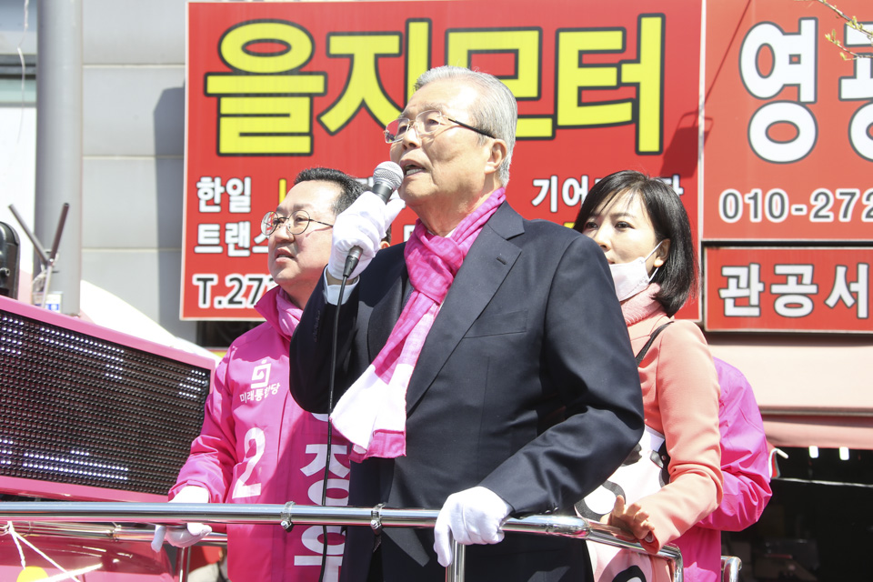 제목 노출 영역입니다 이미지