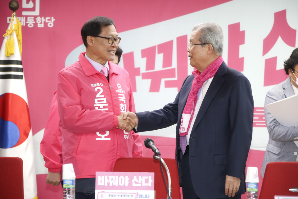 제목 노출 영역입니다 이미지