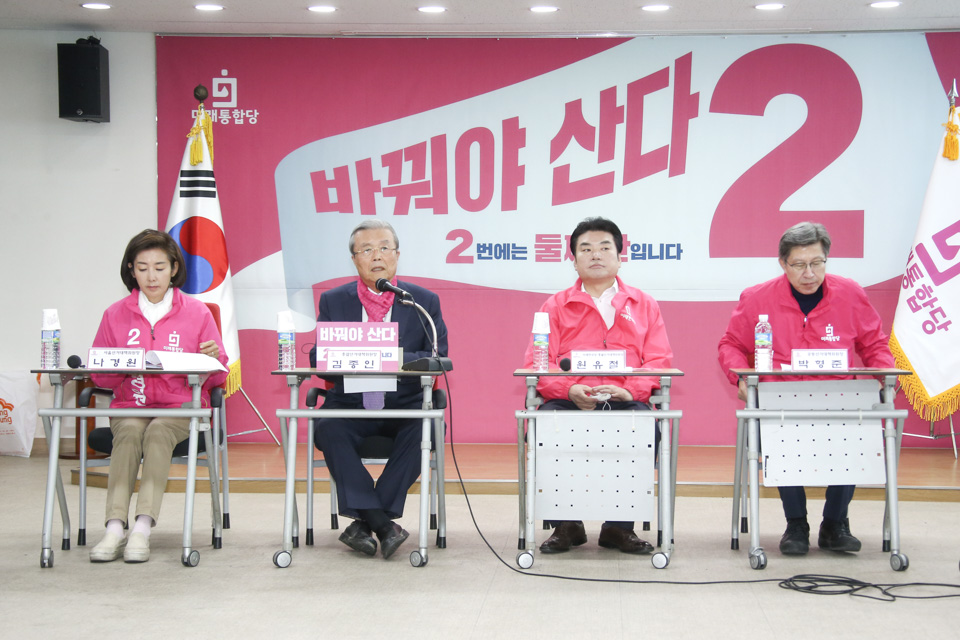 제목 노출 영역입니다 이미지