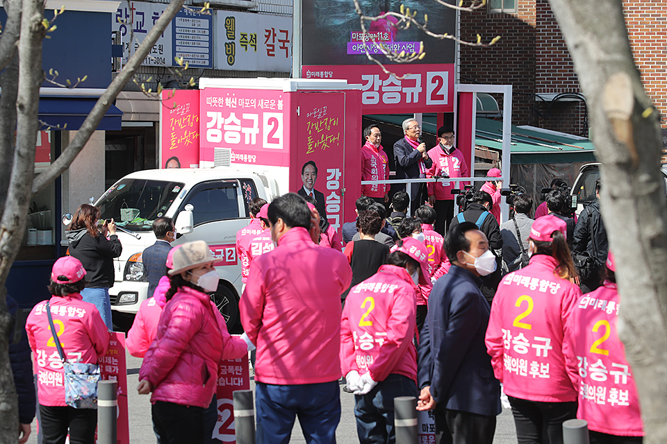 제목 노출 영역입니다 이미지
