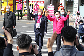 '바꿔야 산다' 집중 유세 5일차 - 서울 종로 후보 지원 유세 및 거리인사