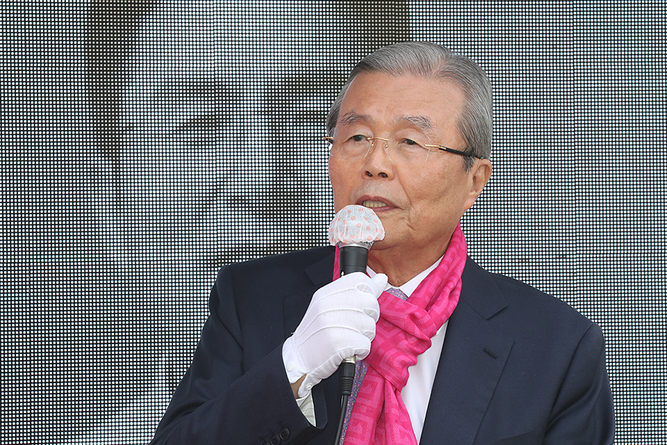 제목 노출 영역입니다 이미지