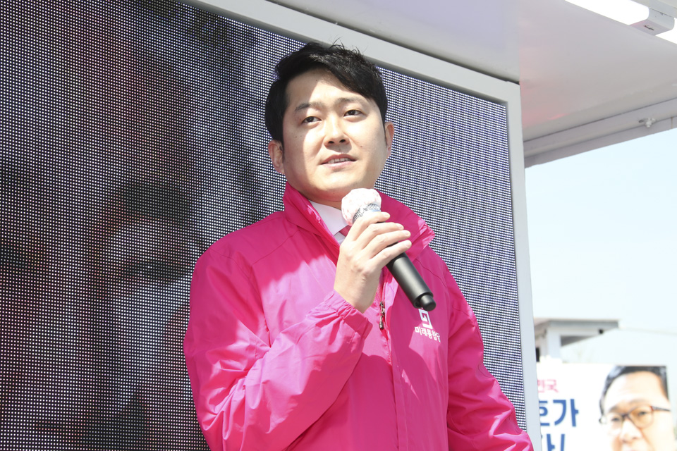 제목 노출 영역입니다 이미지