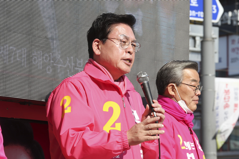 제목 노출 영역입니다 이미지