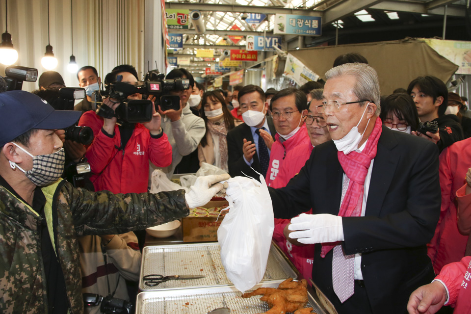 제목 노출 영역입니다 이미지