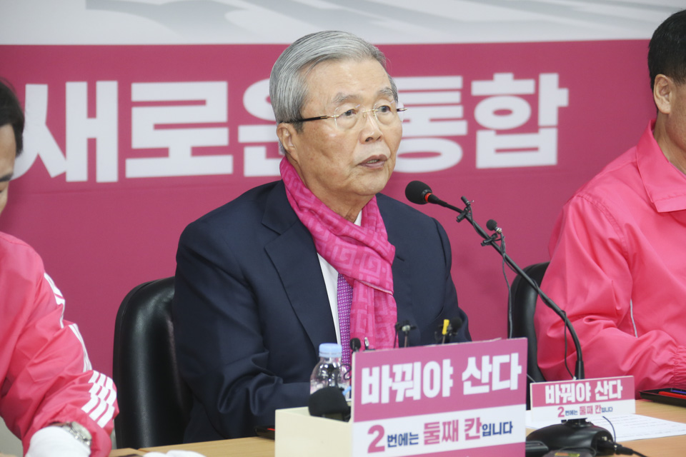 제목 노출 영역입니다 이미지
