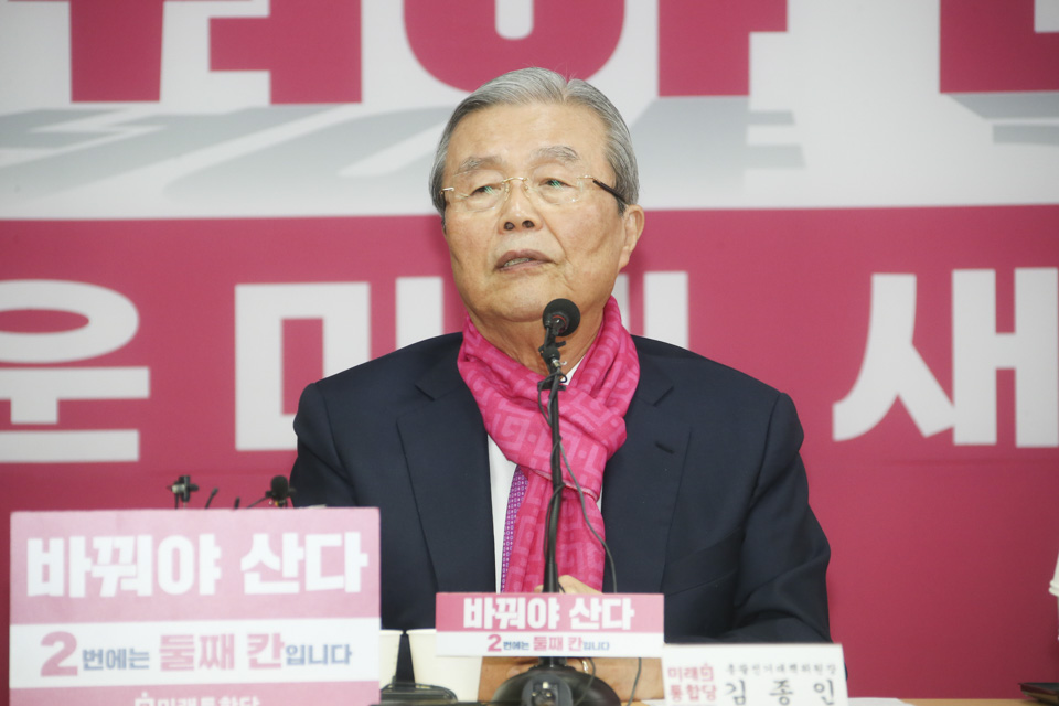 제목 노출 영역입니다 이미지