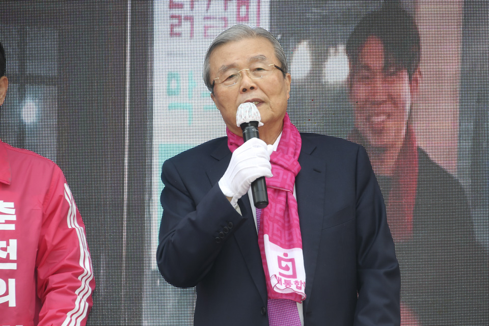 제목 노출 영역입니다 이미지