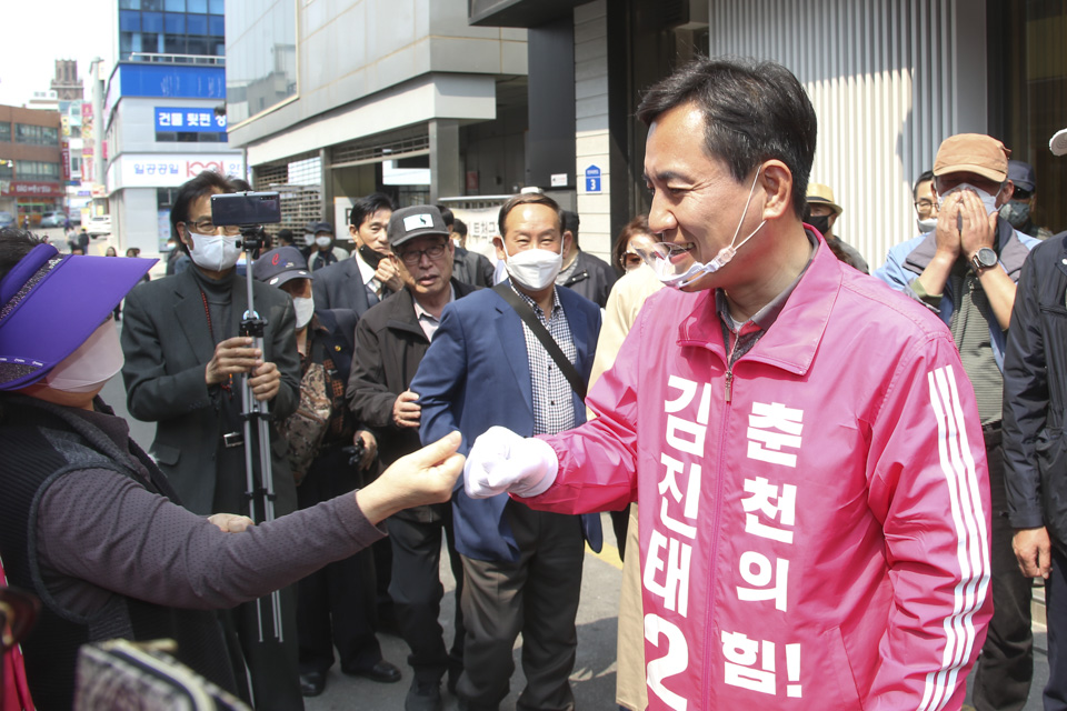 제목 노출 영역입니다 이미지
