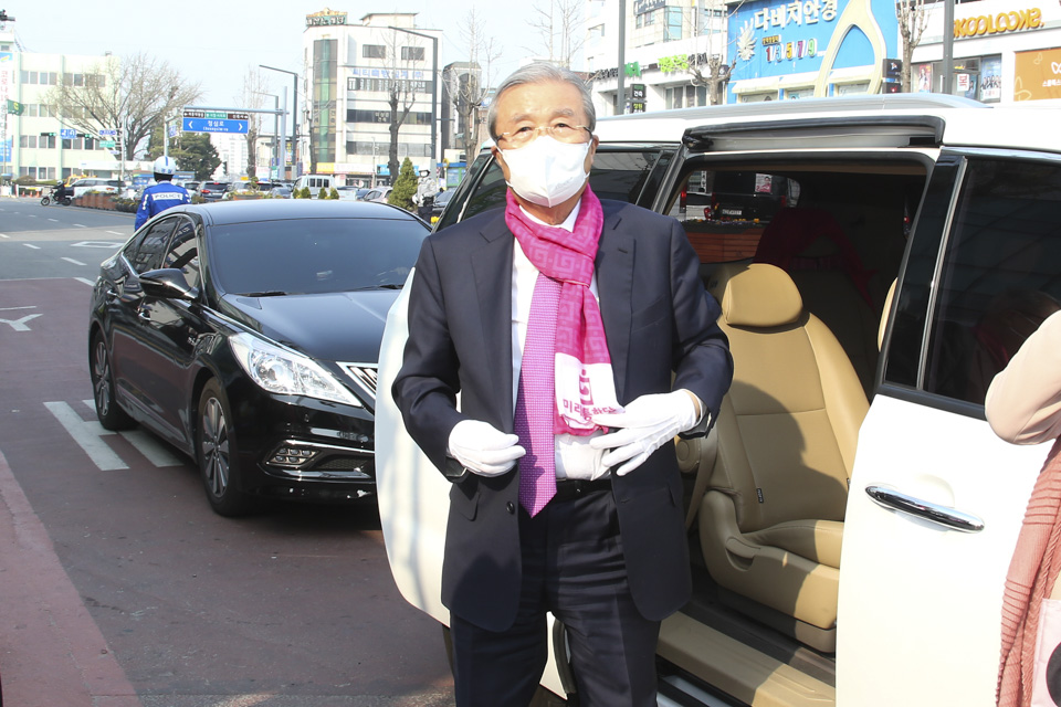제목 노출 영역입니다 이미지
