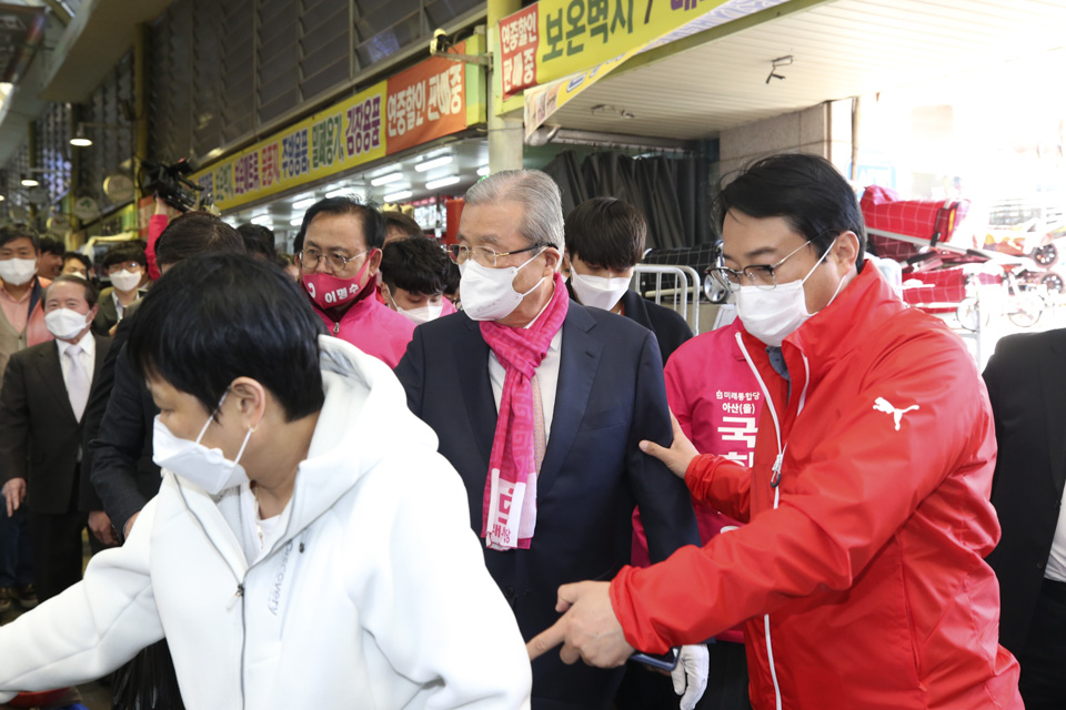 제목 노출 영역입니다 이미지