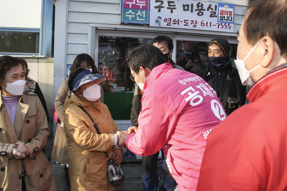 제목 노출 영역입니다 이미지