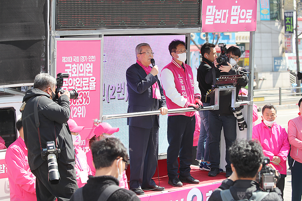 제목 노출 영역입니다 이미지