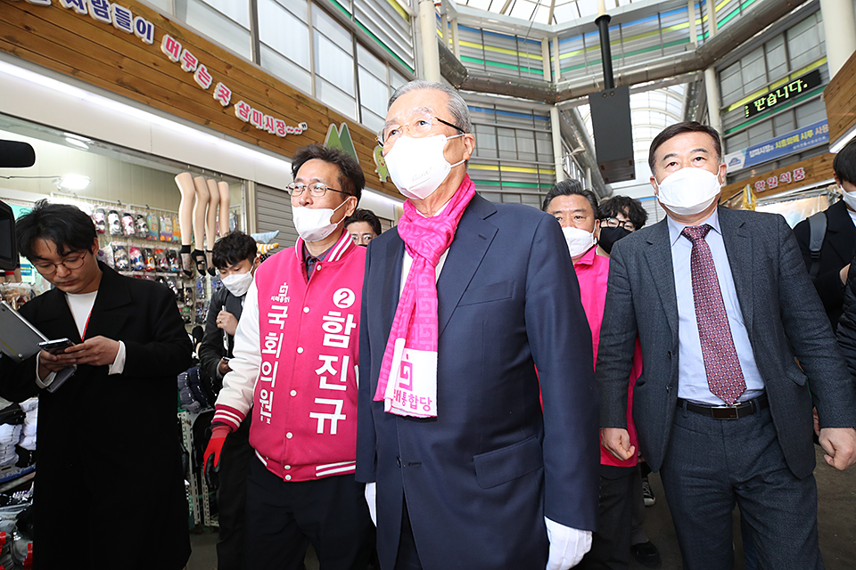 제목 노출 영역입니다 이미지