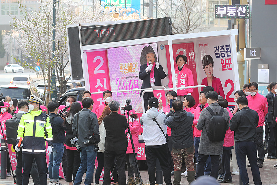 제목 노출 영역입니다 이미지