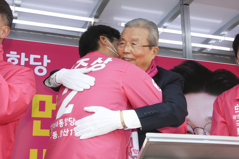 제목 노출 영역입니다 이미지