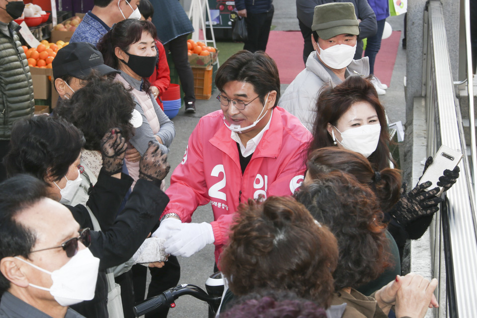 제목 노출 영역입니다 이미지