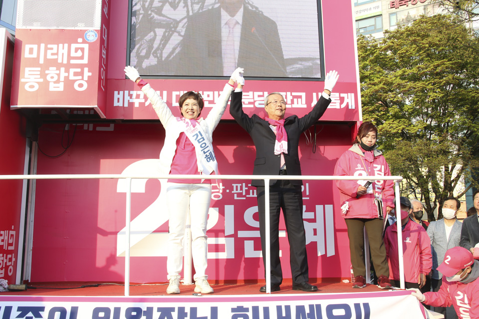 제목 노출 영역입니다 이미지