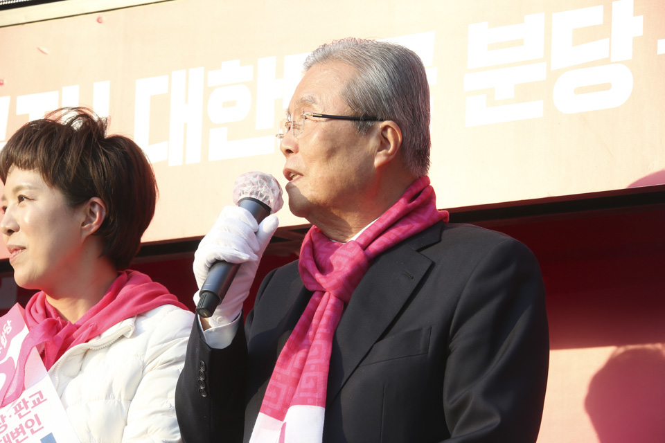 제목 노출 영역입니다 이미지