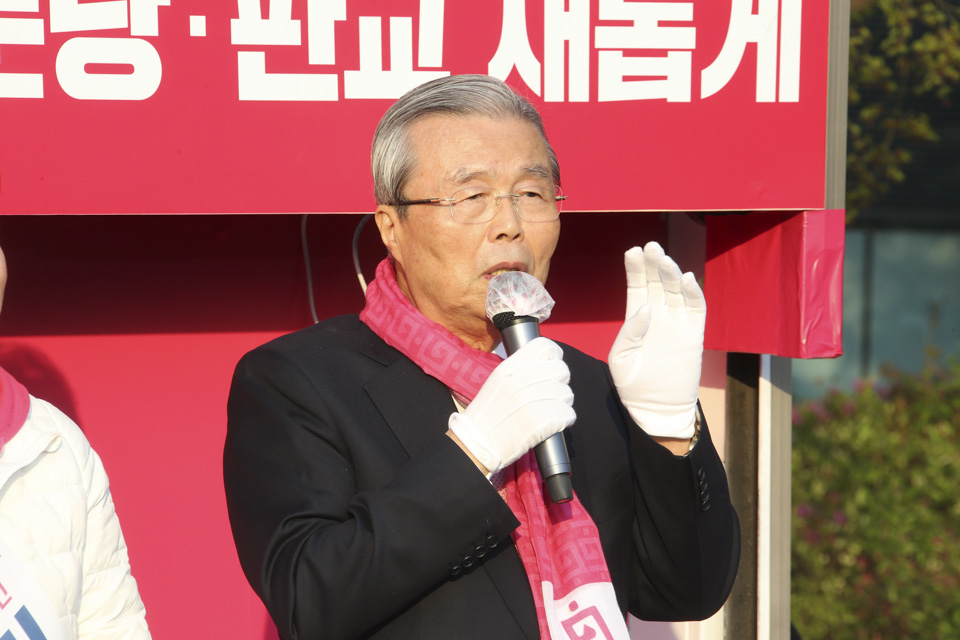 제목 노출 영역입니다 이미지