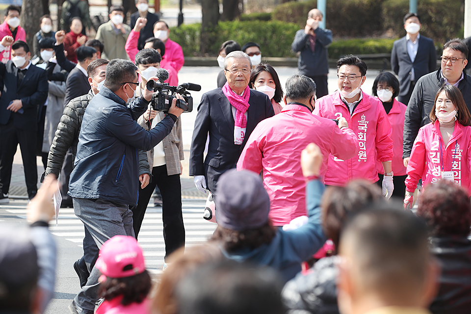 제목 노출 영역입니다 이미지