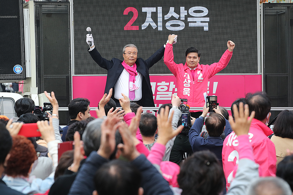 제목 노출 영역입니다 이미지