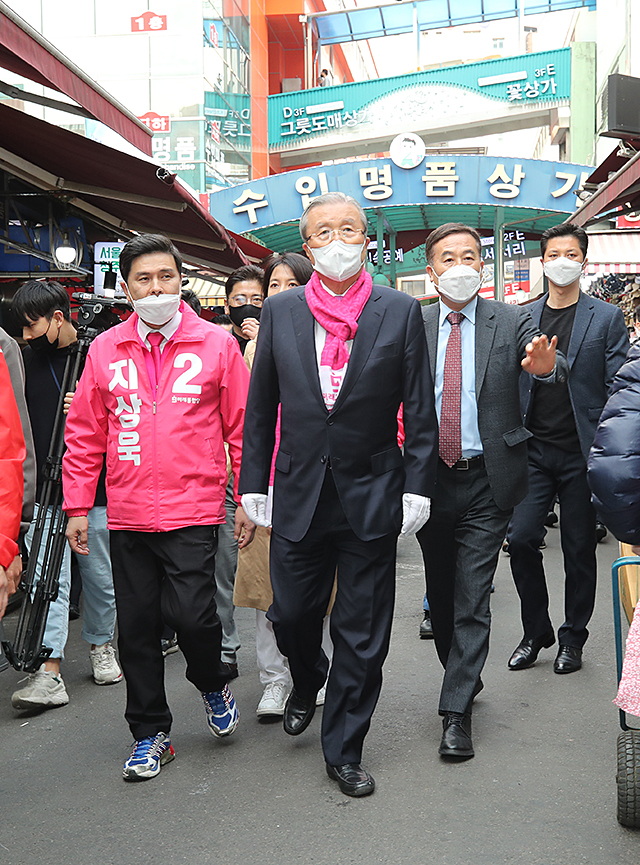 제목 노출 영역입니다 이미지