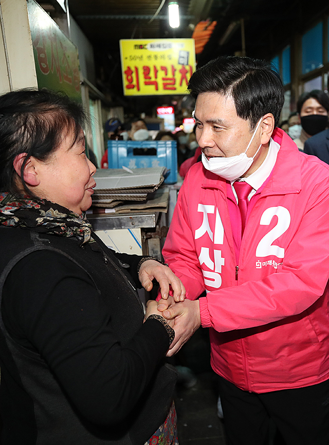 제목 노출 영역입니다 이미지