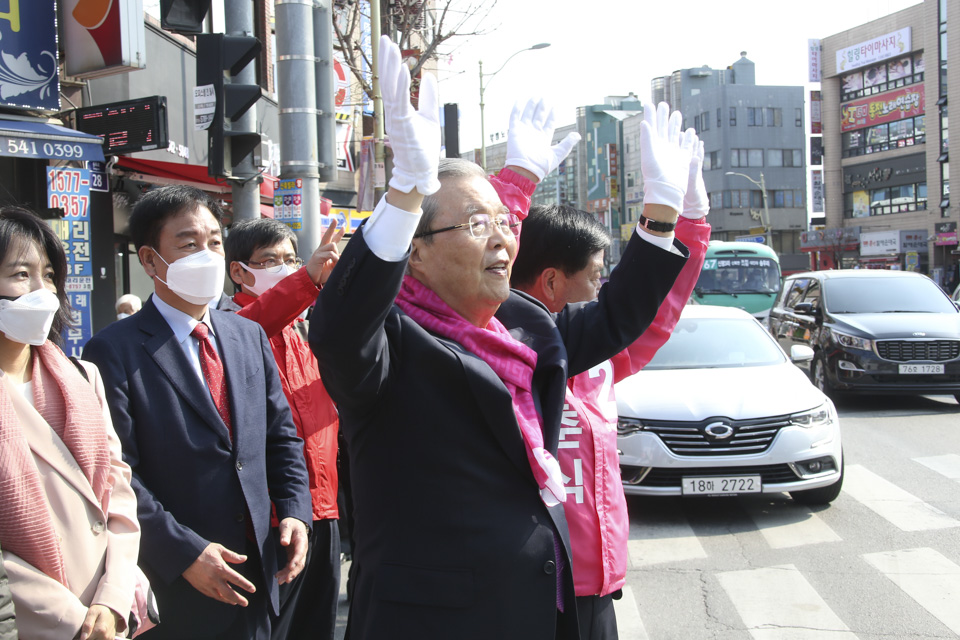 제목 노출 영역입니다 이미지