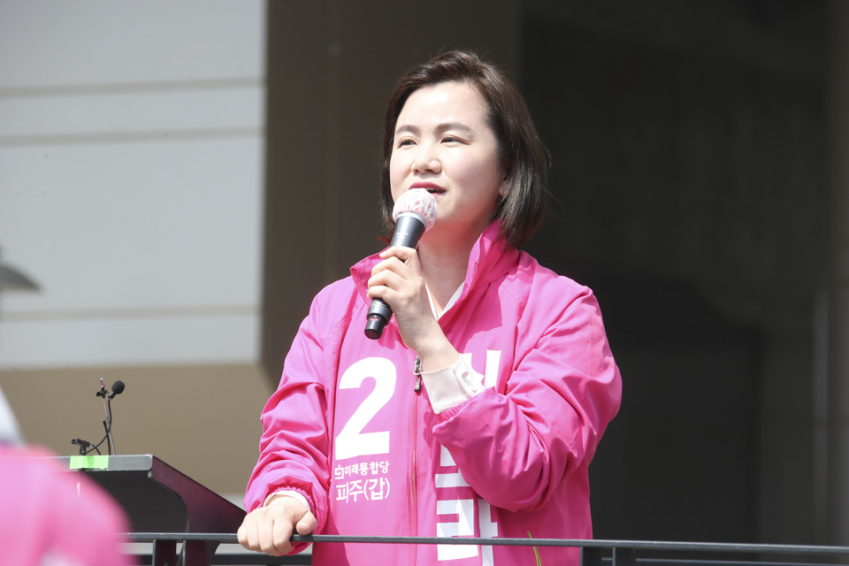 제목 노출 영역입니다 이미지