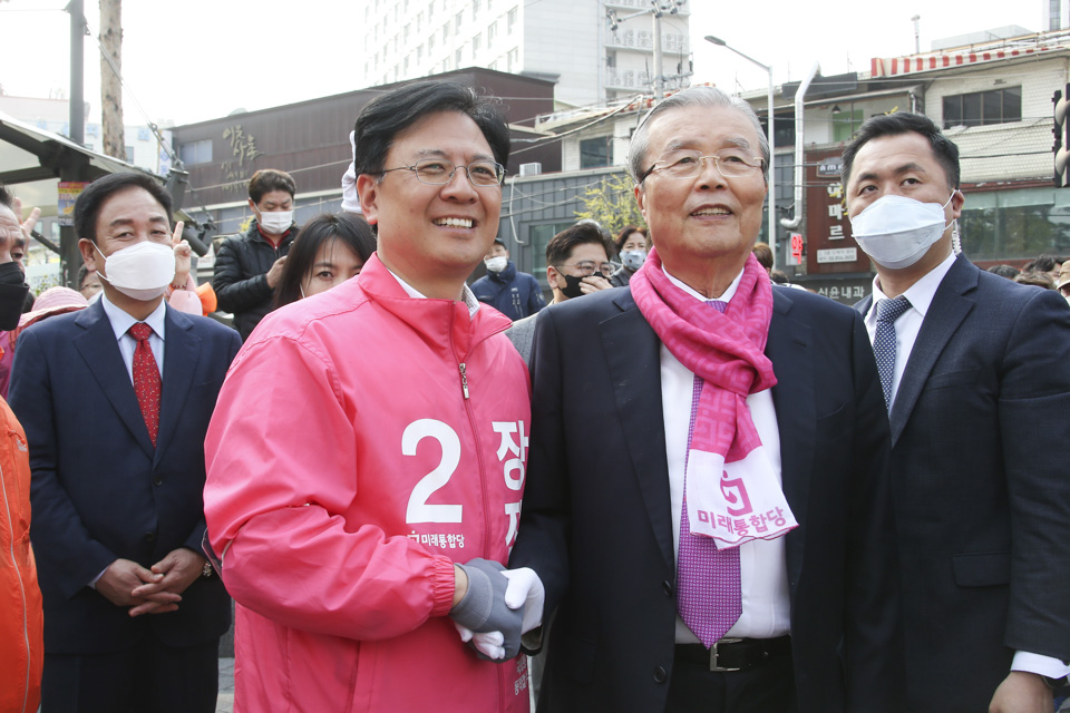 제목 노출 영역입니다 이미지