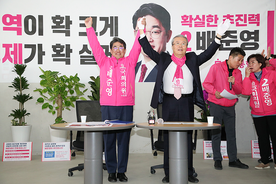 제목 노출 영역입니다 이미지