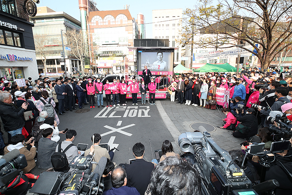 제목 노출 영역입니다 이미지