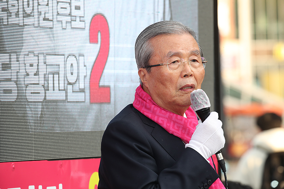 제목 노출 영역입니다 이미지