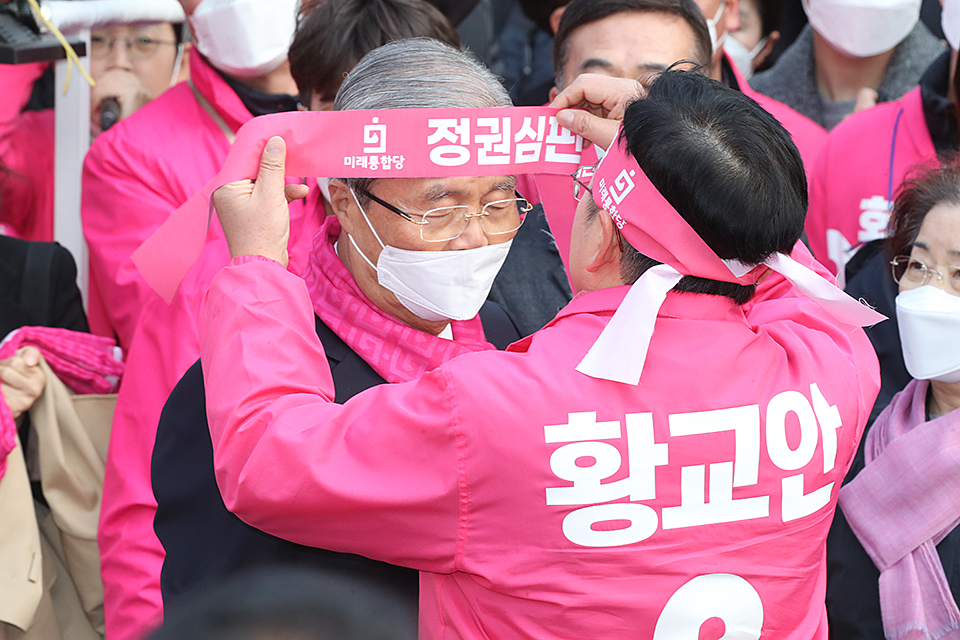 제목 노출 영역입니다 이미지