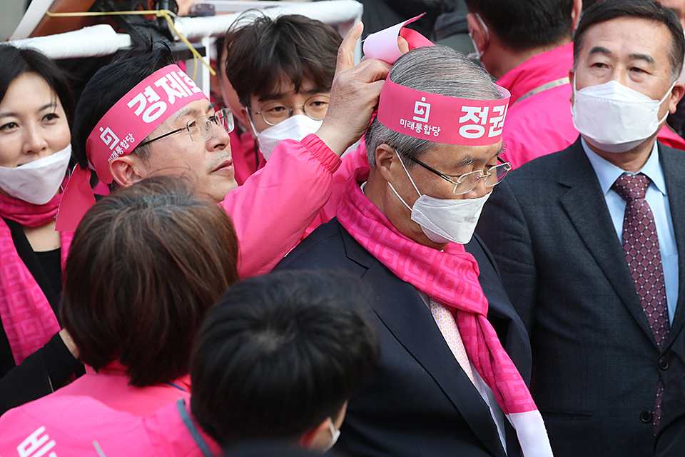 제목 노출 영역입니다 이미지