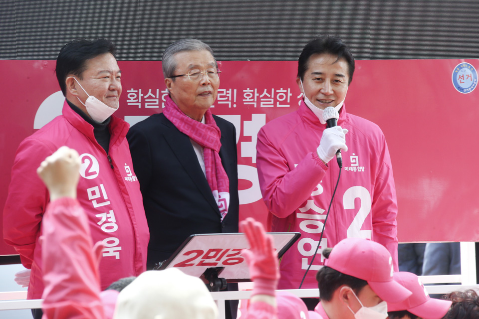 제목 노출 영역입니다 이미지