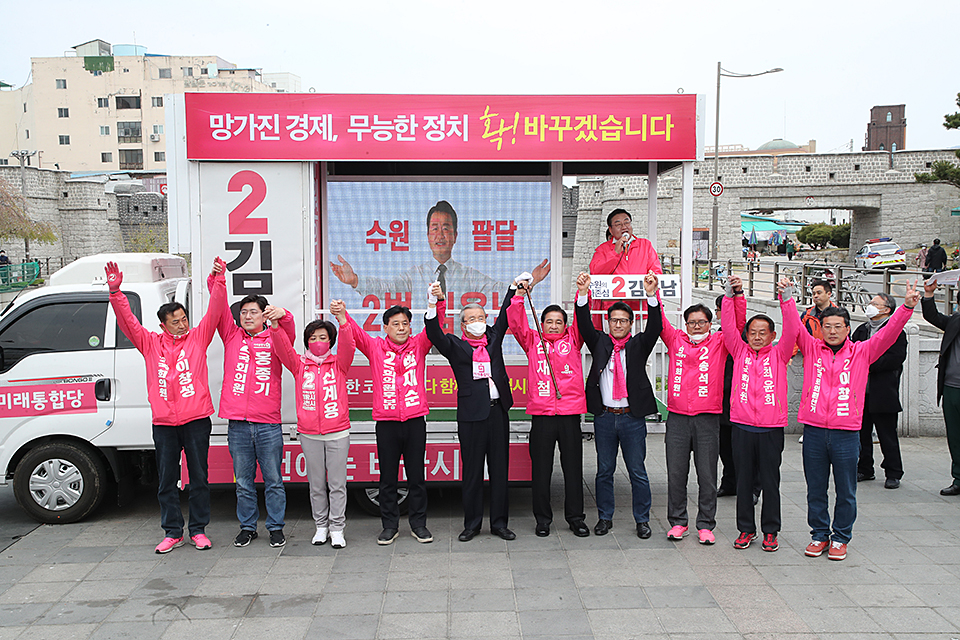 제목 노출 영역입니다 이미지