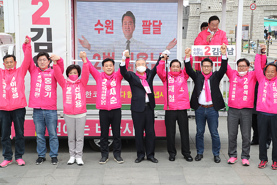 제목 노출 영역입니다 이미지