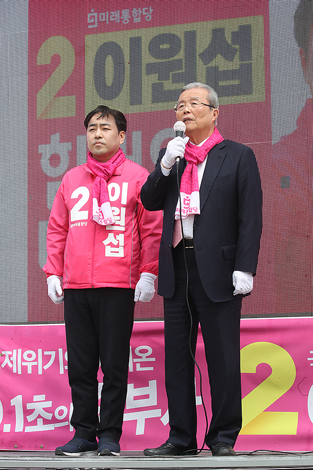 제목 노출 영역입니다 이미지