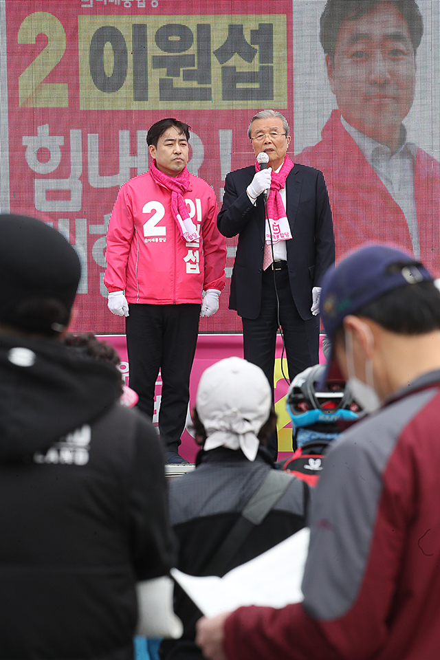 제목 노출 영역입니다 이미지
