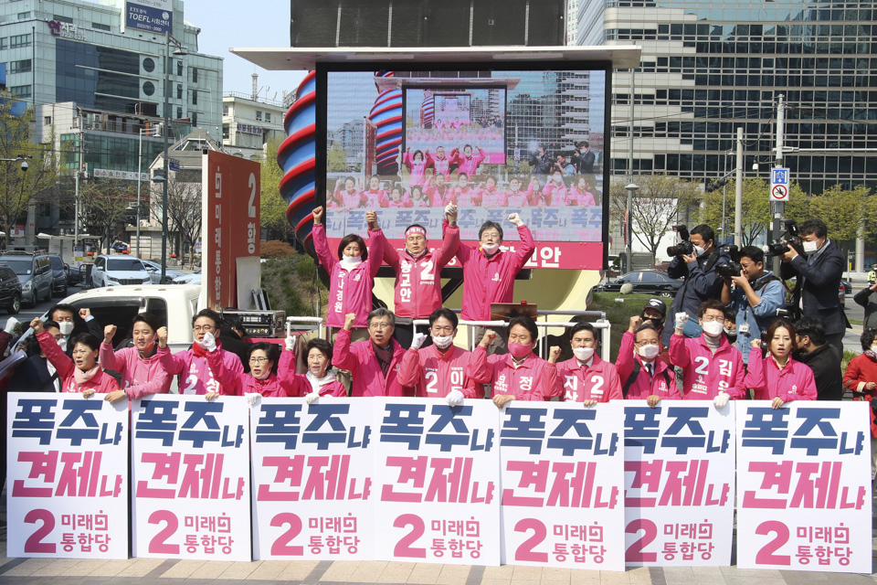 제목 노출 영역입니다 이미지