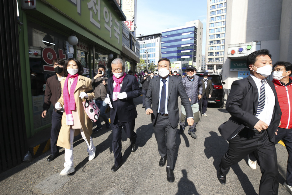 제목 노출 영역입니다 이미지