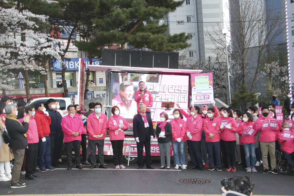제목 노출 영역입니다 이미지