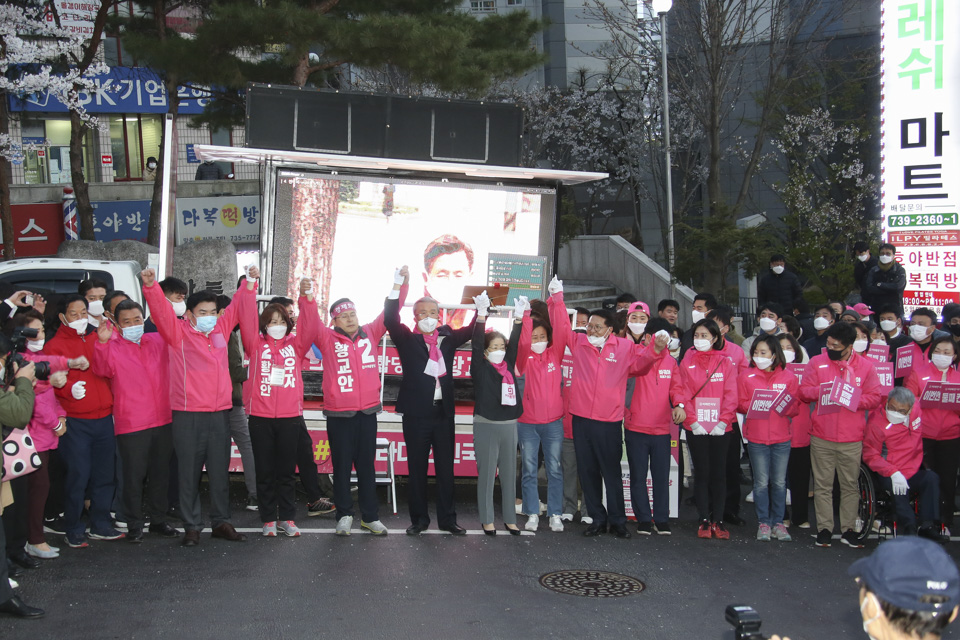제목 노출 영역입니다 이미지